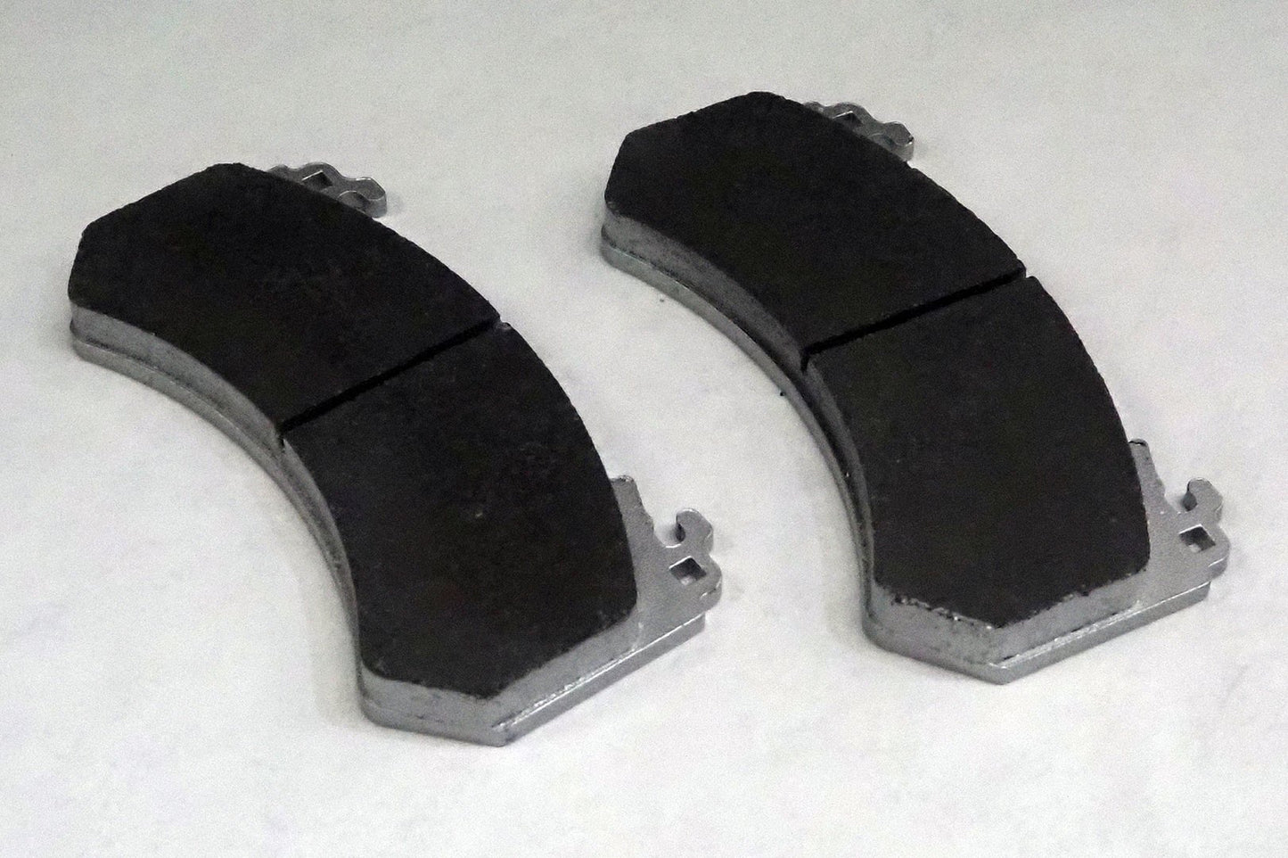 R35 Front Brake Pads – For Steel Rotors