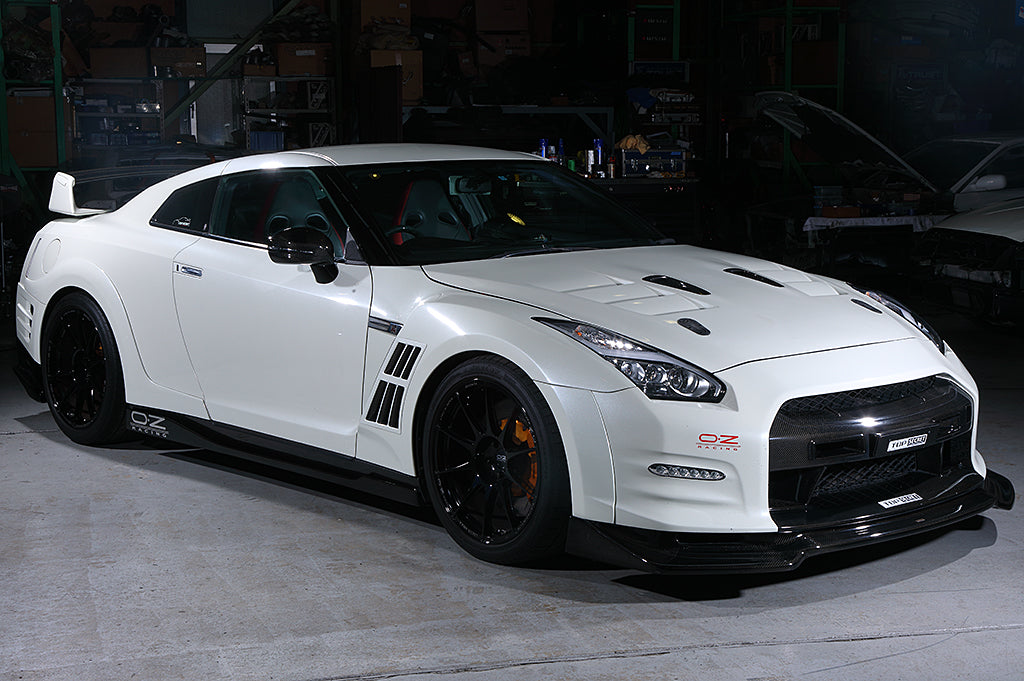 R35 Front Fender Duct