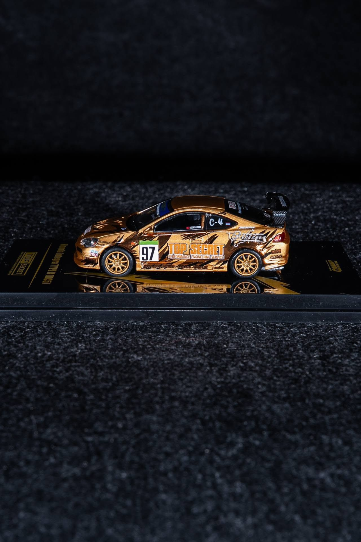 Top Secret Thailand - Honda Integra Type R (DC5) 1:64 - Model Car