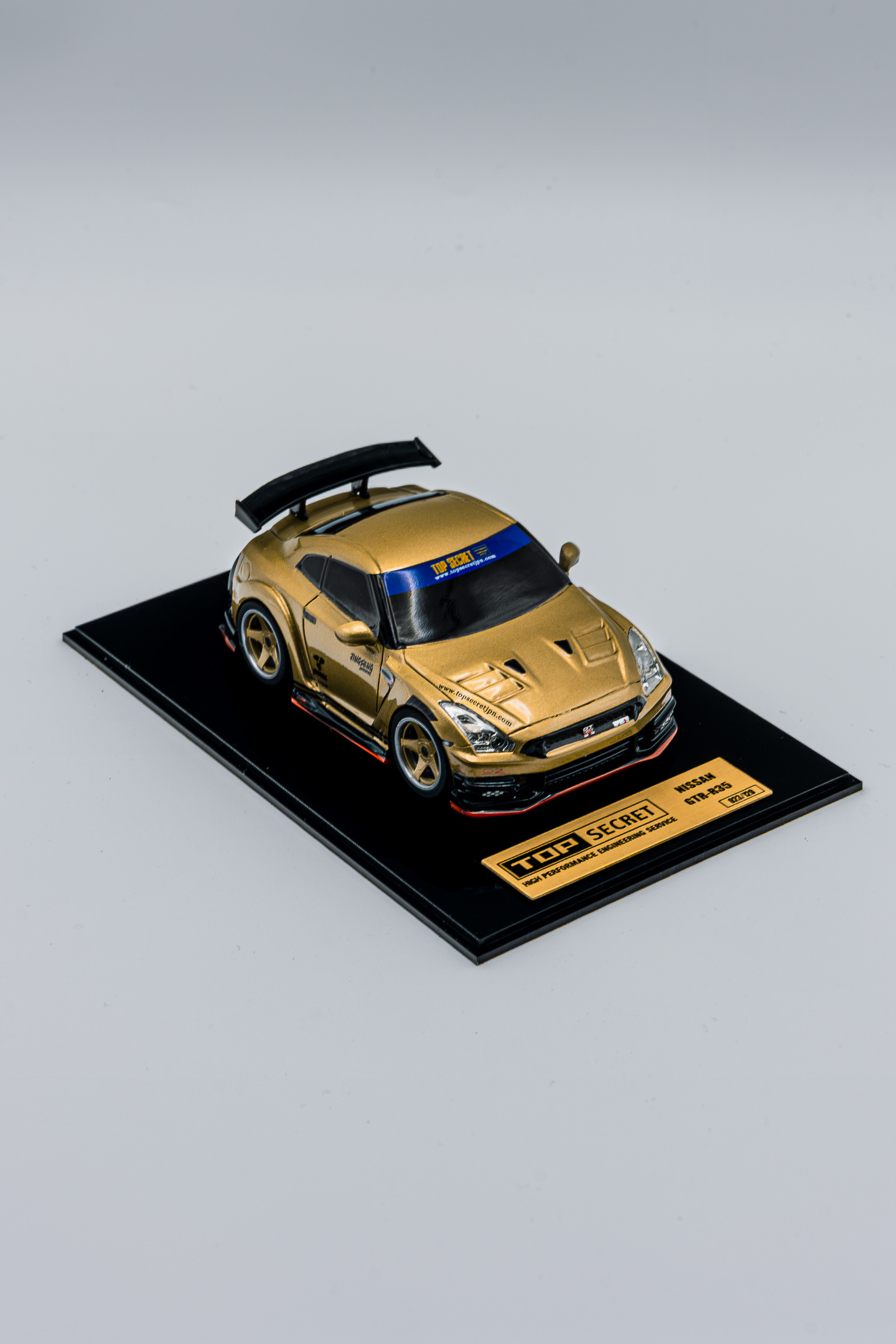TopSecret Thailand - R35 - scale 10 cm model car